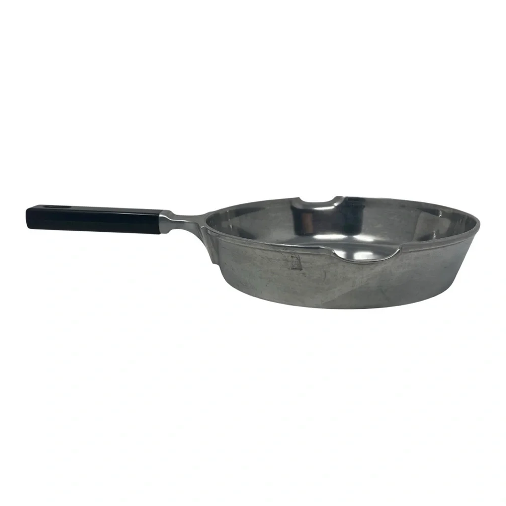 (2) Dansk Gourmet Designs VTG pans Great Britain Double Spout 8 1/2